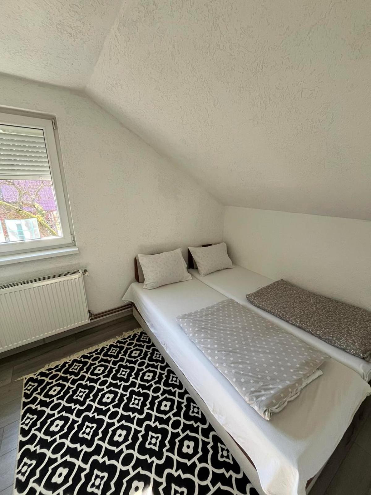 Apartman All Seasons Hotonj Luaran gambar